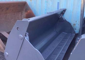 Łyżka dzielona z szybkozłączem New Holland LB 115, CASE 695, Hitachi FB 200