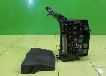 AVENSIS III T27 LIFT I 2.2 D-CAT 12r 4D skrzynka bezpiecznikow 82111-05P81