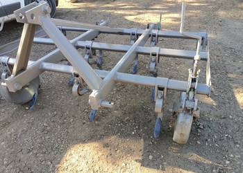 Kultywator 1. 8 metra do C330 T25