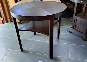 Bardzo ładny stolik kawowy