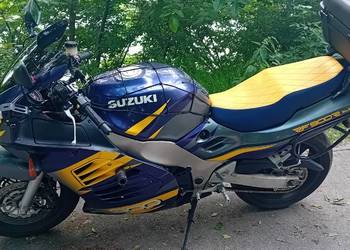 Suzuki rf 900