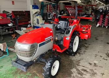 Traktor YANMAR AF17D - Kompaktowy Traktor 4x4