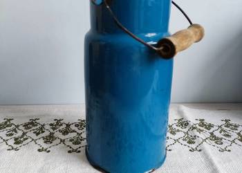 Kanka, bańka emaliowana niebieska na mleko 2l. Kanka, bańka emaliowana niebieska na mleko 2l.