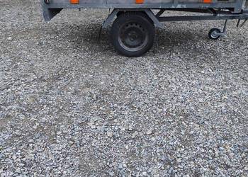 Przyczepka samochodowa zarejestrowana