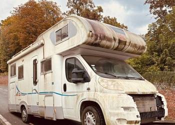 KAMPER PRZYCZEPA KEMPINGOWA NAPRAWA