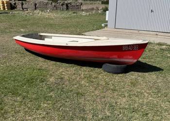 Żaglóweczka z papierami