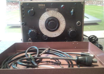 Urządzenie pomiarowe Tesla-534B.Oscylator z 1955r.