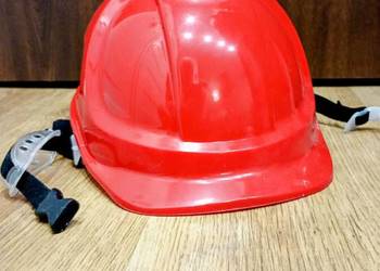 Sprzedam NOWY -PRZEMYSLOWY-HELM KASK -ochronny za 7-sztuk -170zl