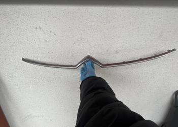 C4 SPACETOURER EMBLEMAT ATRAPA GRILL LOGO oryg