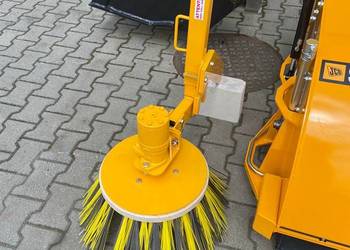 Oryginalna Szczotka boczna prawa do zamiatarki JCB 240SC