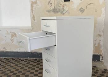 Komoda na kółkach, biała 28x69 cm, materiały: stal