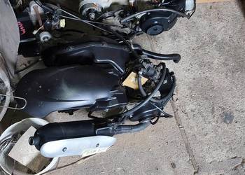 Wyprzedaż garażowa po serwisie motocykli i skuterów