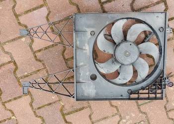 Wentylator chłodnicy Renault Laguna II 8200025635