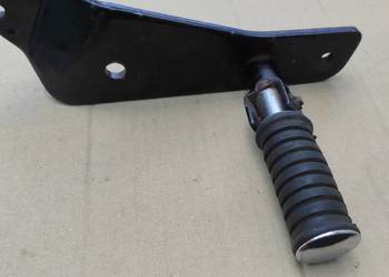 Yamaha Virago 125 set podnóżek tył prawy