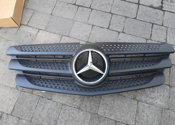 Atrapa grill Mercedes Vito w447 wraz z emblematem