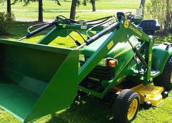 Traktorek kosiarka John Deere X595 4x4 z turem