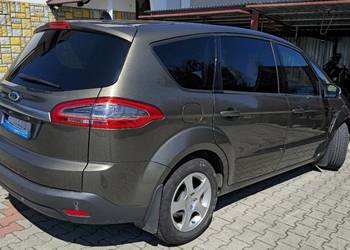 Ford S MAX