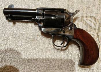 Rewolwer czarnoprochowy  HEGE Uberti Cattleman Birdhead 3,5"  kal. 44