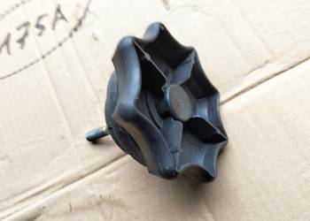 AUDI 80B4 SEDAN  UCHWYT MOCOWANIE KOŁA DOJAZDOWEGO ZAPASOWEGO