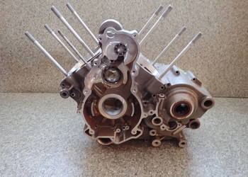Blok Silnika Dwa kartery KTM LC8 950 990