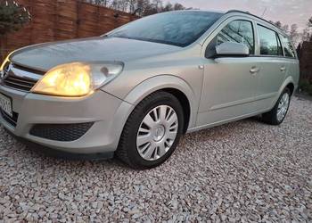 Opel Astra H kombi 1.6 benzyna