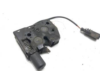 ZAMEK MASKI PRAWY AUDI A8 D4 Sedan/Limuzyna 4H0823509C 09-18