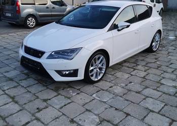 Seat Leon FR 1.8 TSI 2015 ACC 18" Led Seat Leon FR 1.8 TSI 2015 ACC 18" Led