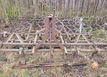 Kultywator z bronami