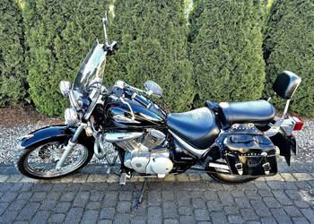 Motocykl Suzuki Intruder VL 125 chopper