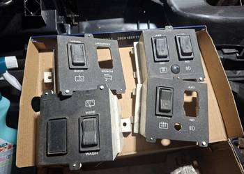 Przyciski Jeep xj. Podgrzewanie szyby wycieraczka.