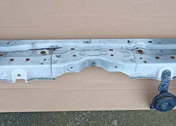 Toyota Corolla E21 Hybryda pas przedni górny.