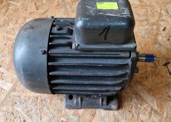 Silnik S. Z. J. E. 14 a 1400 ob 0,8 kw 220/380