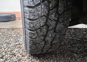 235 70 r16 suv A/T opony