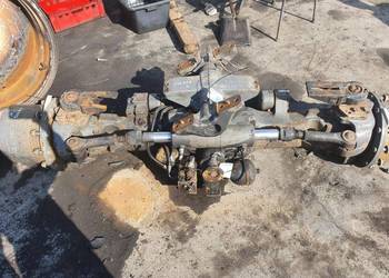 MOST PRZEDNI VALTRA S 323 AGCO 1350364M91