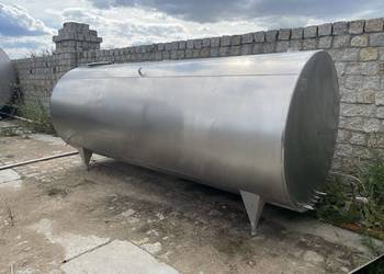 Zbiornik izolowany poziomy 4850l ze stali nierdzewnej Zbiornik izolowany poziomy 4850l ze stali nierdzewnej