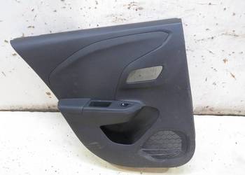 BOCZEK TAPICERKA DRZWI LEWY TYŁ OPEL CORSA F 5D