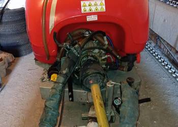 Opryskiwacz sadowniczy 2000l