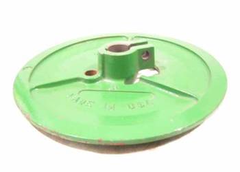 AH149357 Pół koło pasowe CVT John Deere