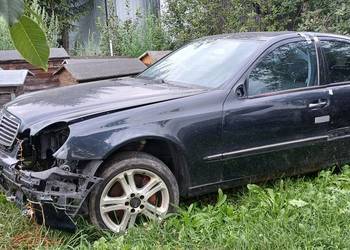 Mercedes w211 3.2 cdi 2004.W całości lub na części