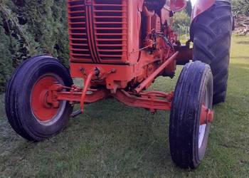 Traktor zabytkowy CASE D benzyna