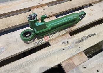 Siłownik hydrauliczny RH FWD John Deere 6155M