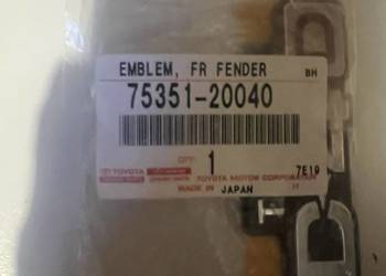 Znaczek emblemat Toyota d4d nowy oryginalny 75351-20040