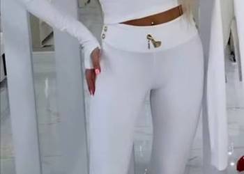 Komplet biały leginsy bluzka