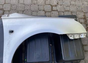 Błotnik przedni prawy Toyota Avensis T25 Srebrny Oryginał 03-07 r.