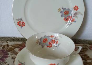 Trio śniadaniowe ecru  porcelana sygnowana Arzberg