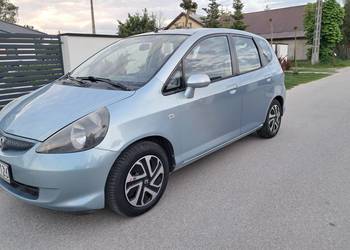 Honda Jazz 1.2 , sprawna klima, stan BDB, bez rdzy