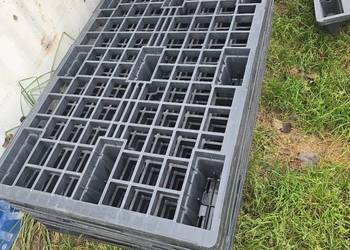 Palety plastikowe 120x80