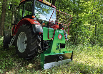 Wyciągarka leśna o sile uciągu 4 tony sterowana hydraulicznie