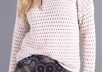 beżowy sweter Sinsay