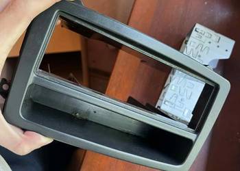 Półka pod radio A2036830691 Mercedes